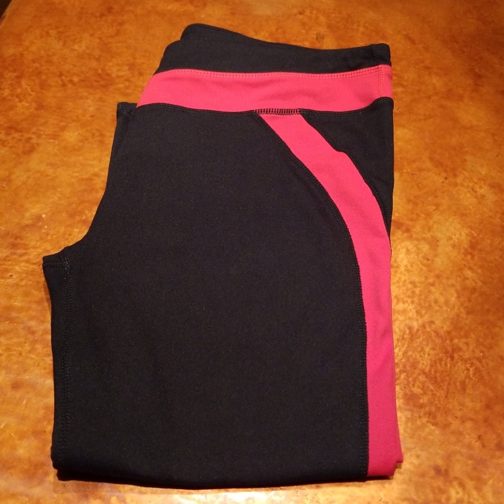 Great Condition Fabletics Capri Yoga Pants